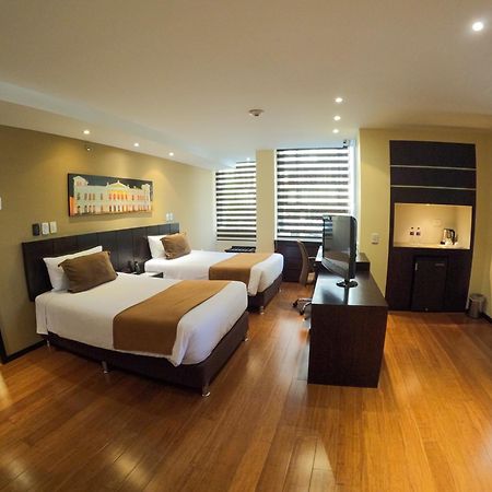 Mercure Alameda Quito Exterior photo