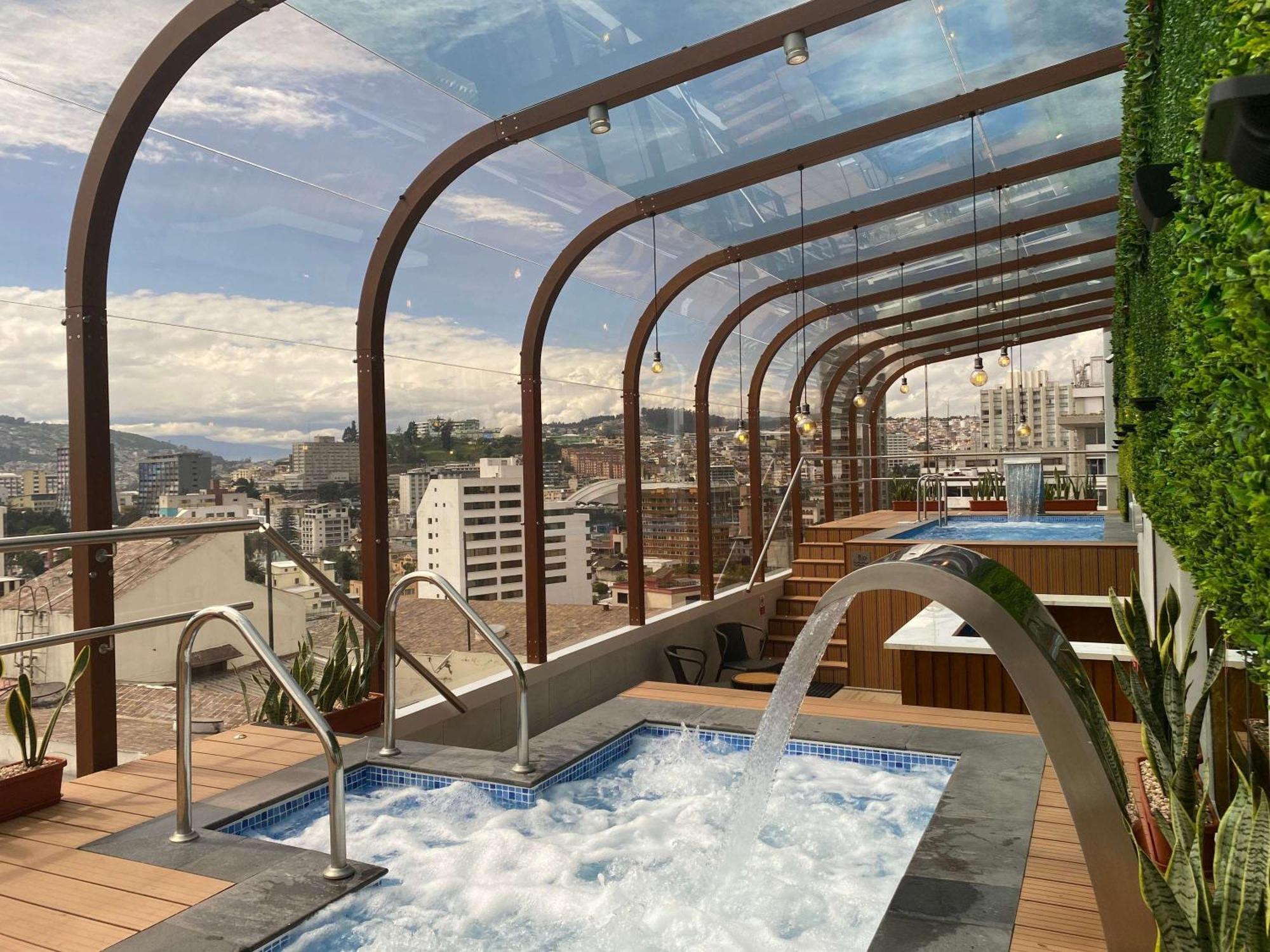 Mercure Alameda Quito Exterior photo