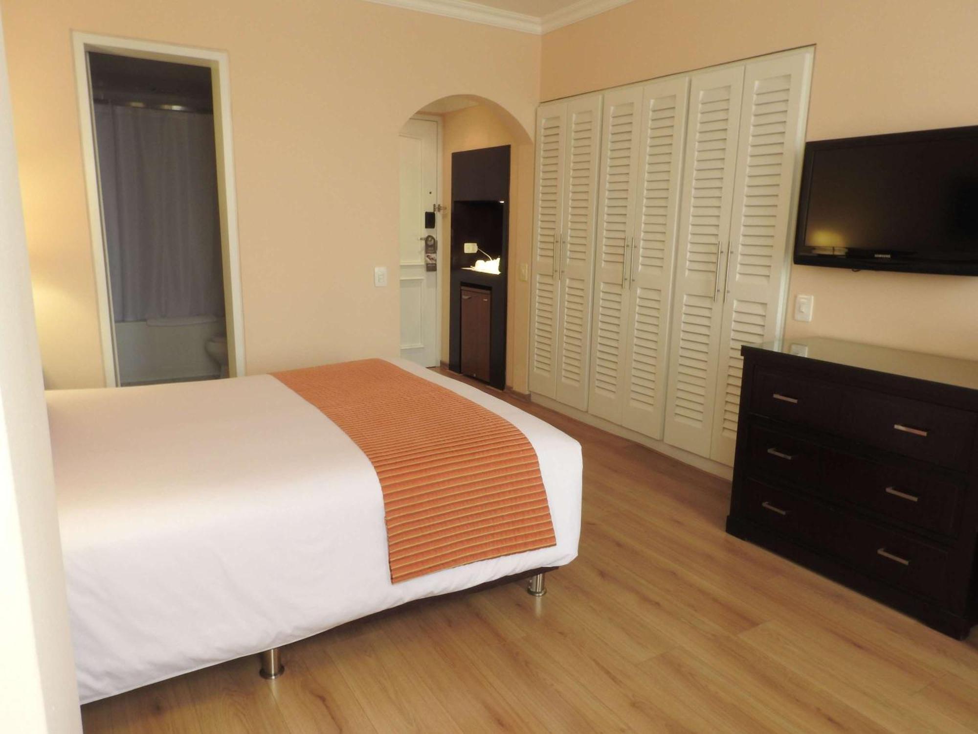 Mercure Alameda Quito Exterior photo