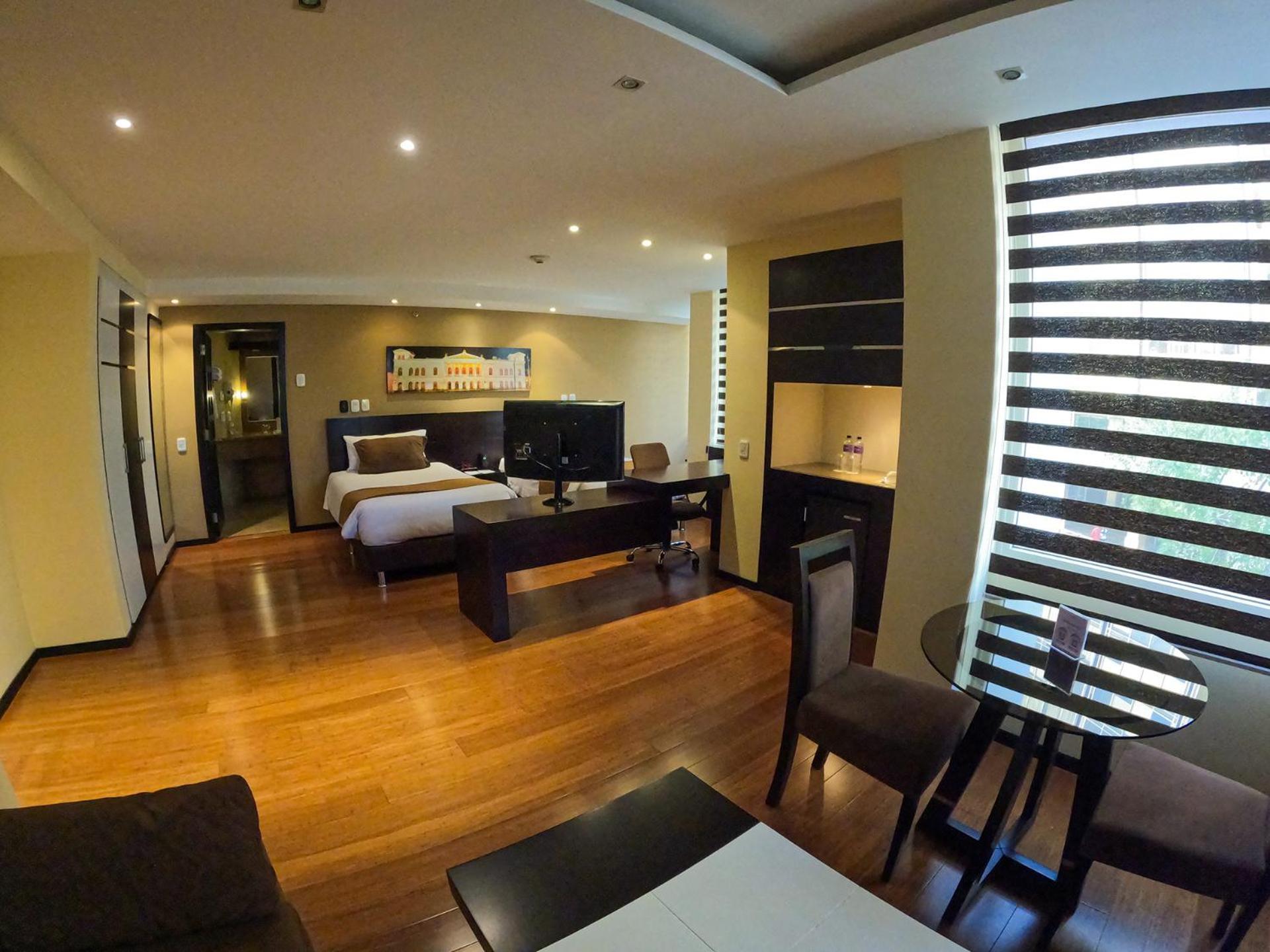 Mercure Alameda Quito Exterior photo
