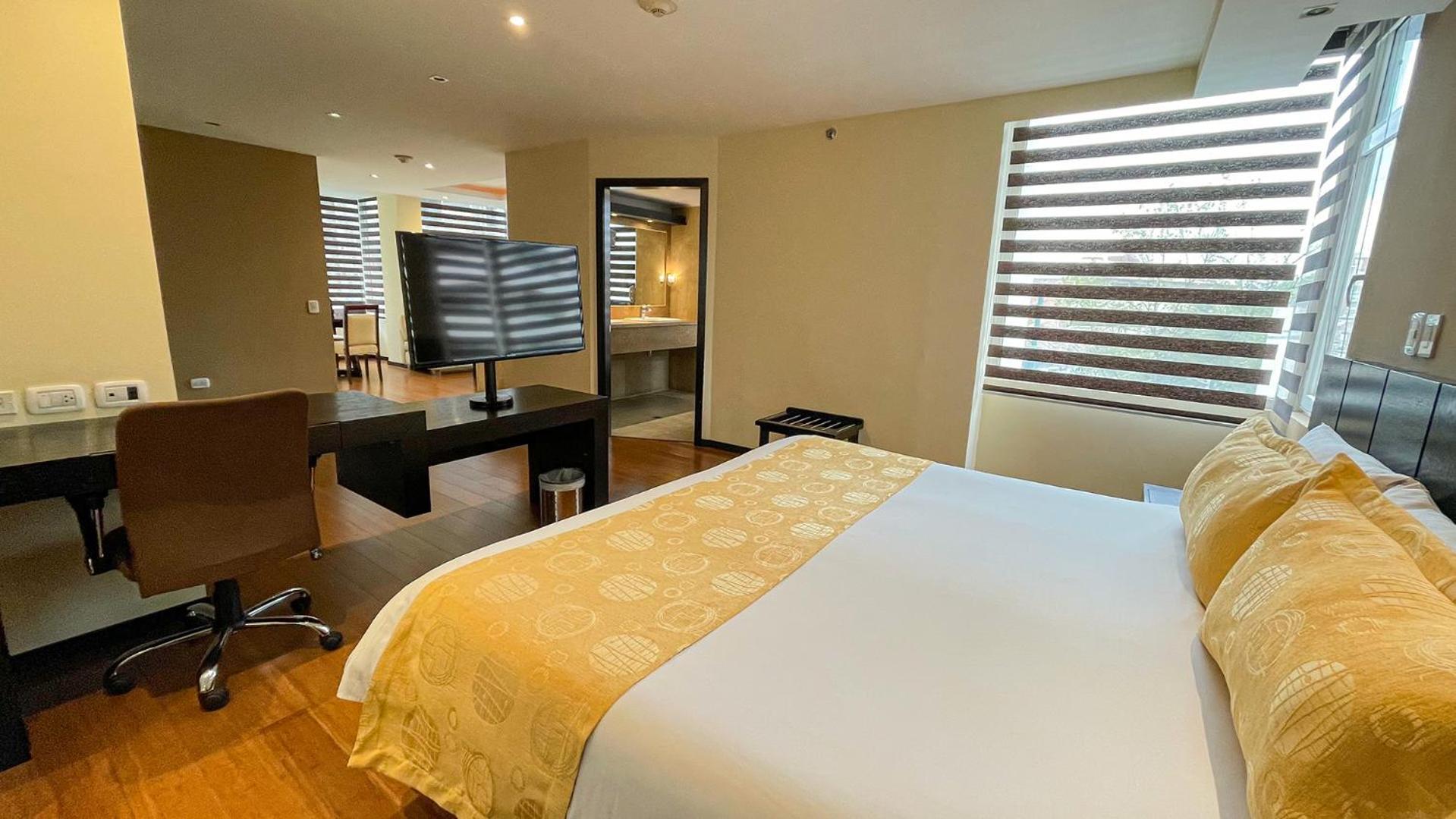 Mercure Alameda Quito Exterior photo